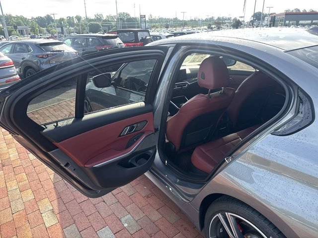 Used 2023 BMW 330i Sedan w/ Premium Package RWD image 27