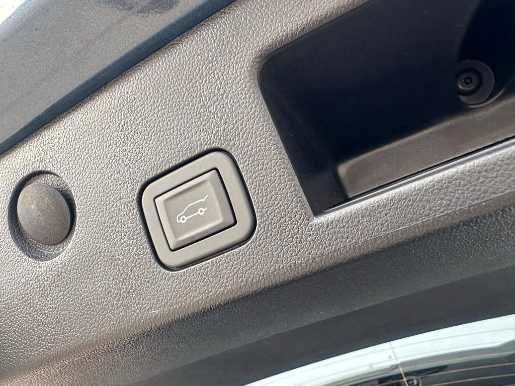 New 2026 Chevrolet Equinox LT w/ Convenience Package II image 30