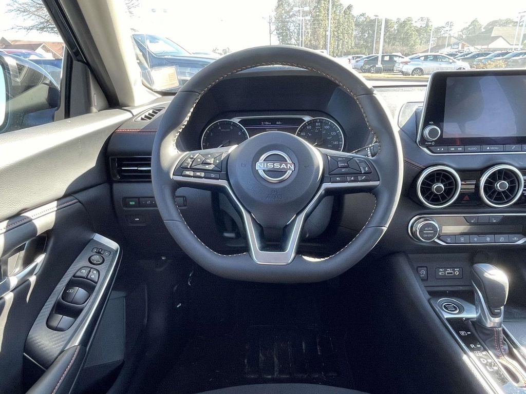 Used 2025 Nissan Sentra SR image 12