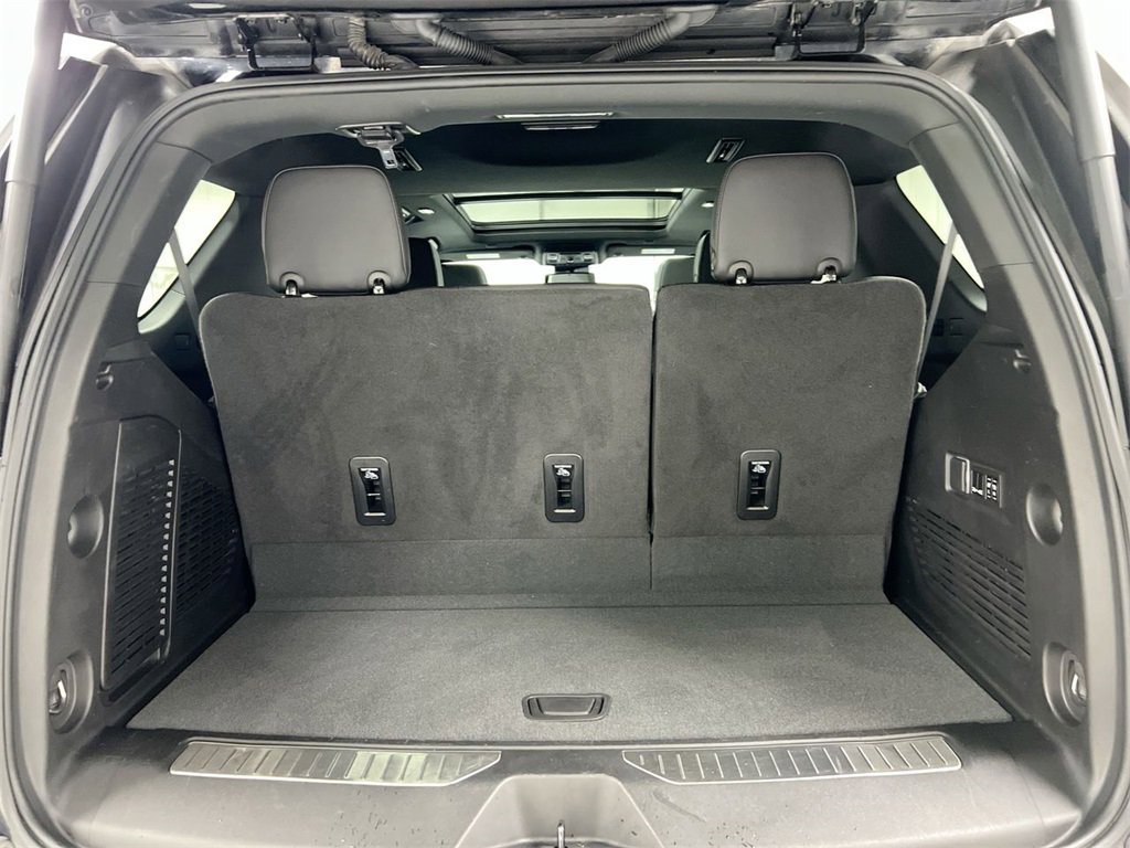 Used 2023 Chevrolet Tahoe Z71 w/ Luxury Package image 24