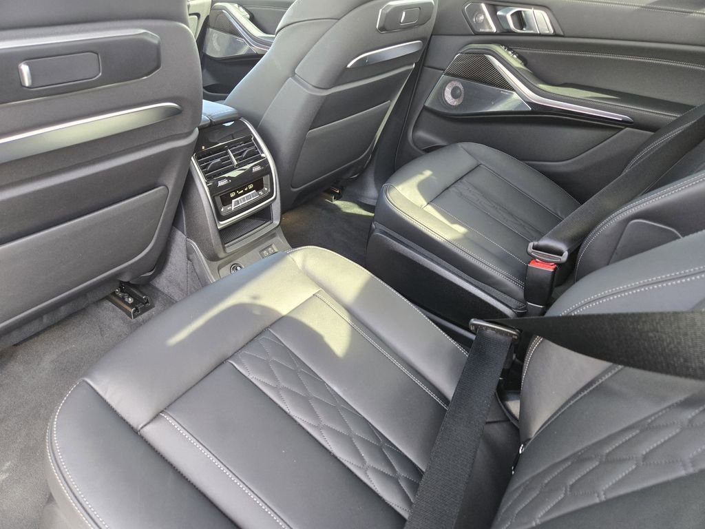 Certified 2026 BMW X7 M60i AWD/4WD image 34
