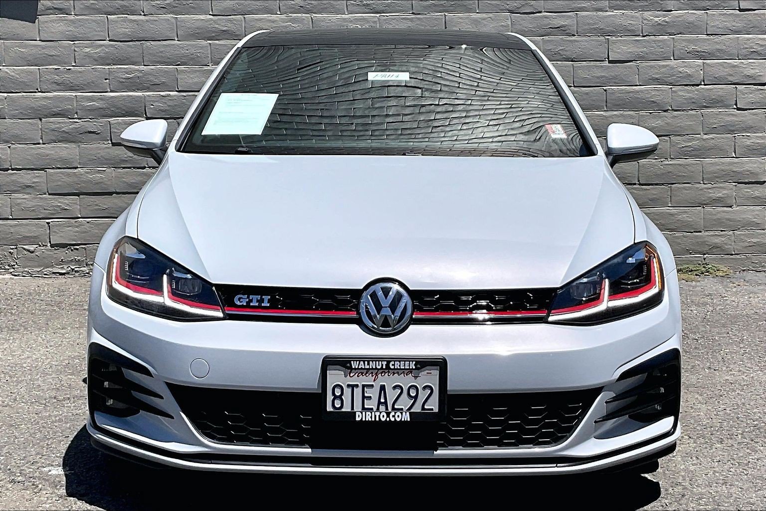 Used 2018 Volkswagen GTI SE FWD image 2