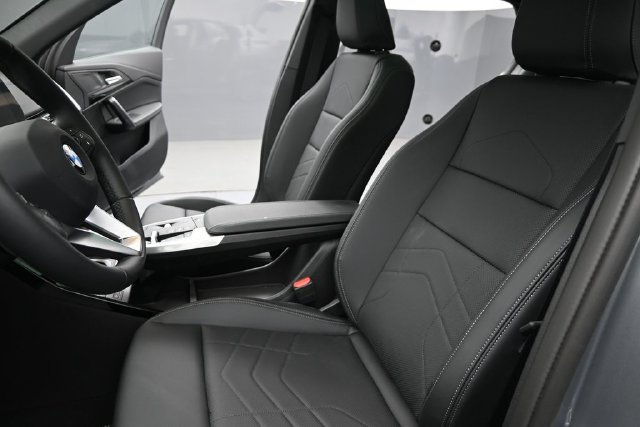 New 2026 BMW X2 xDrive28i w/ Technology Package AWD/4WD image 19