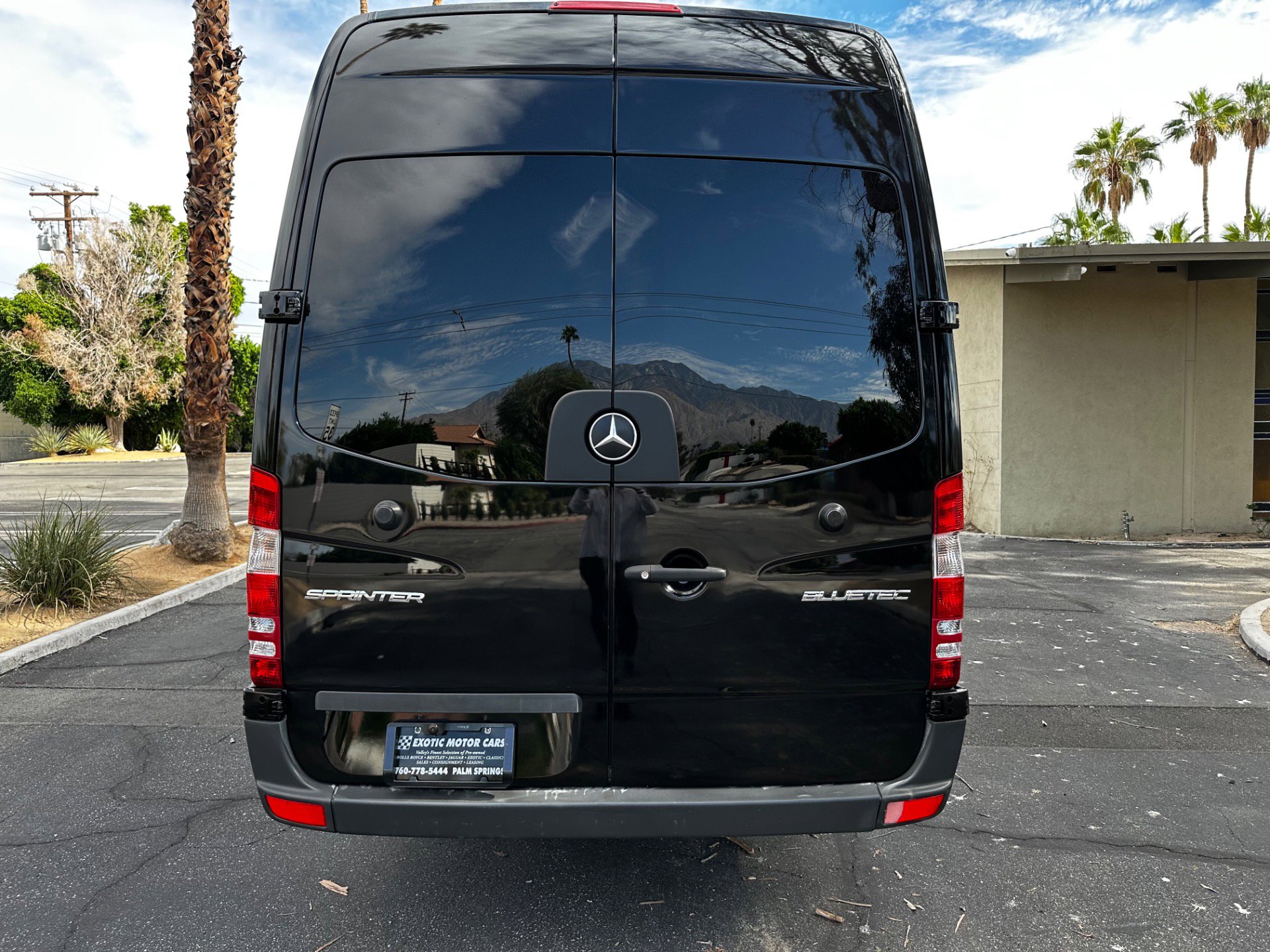 Used 2016 Mercedes-Benz Sprinter 2500 image 11