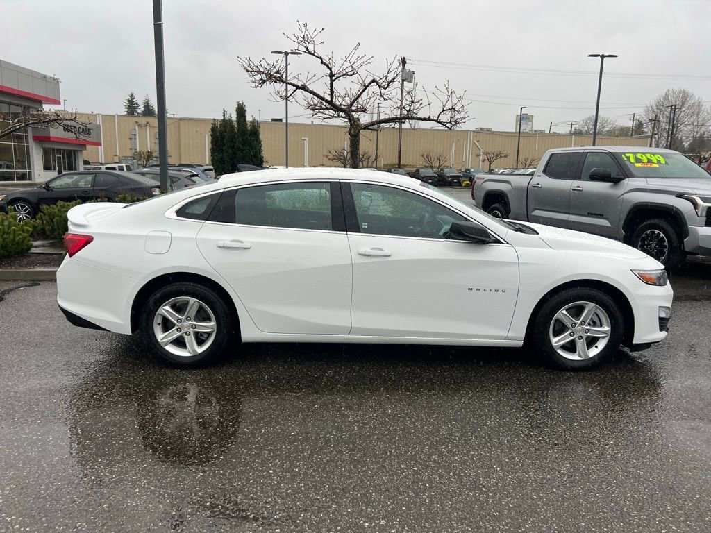 Used 2022 Chevrolet Malibu LS w/ LPO, Floor Liner Package FWD image 6