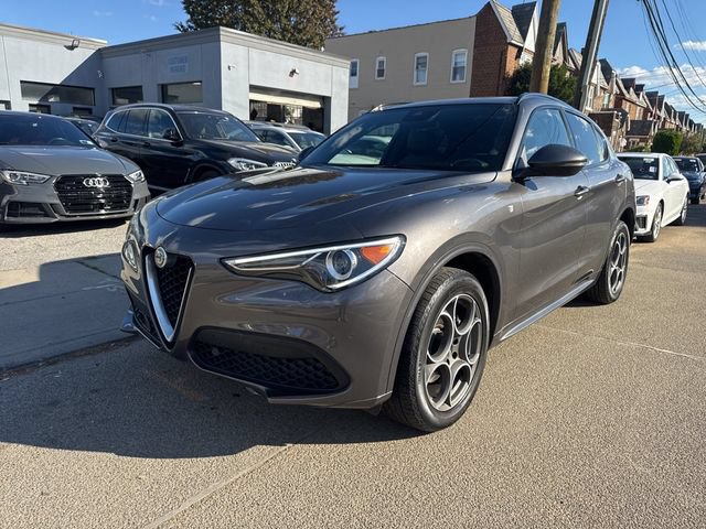 Used 2023 Alfa Romeo Stelvio Ti AWD/4WD image 1