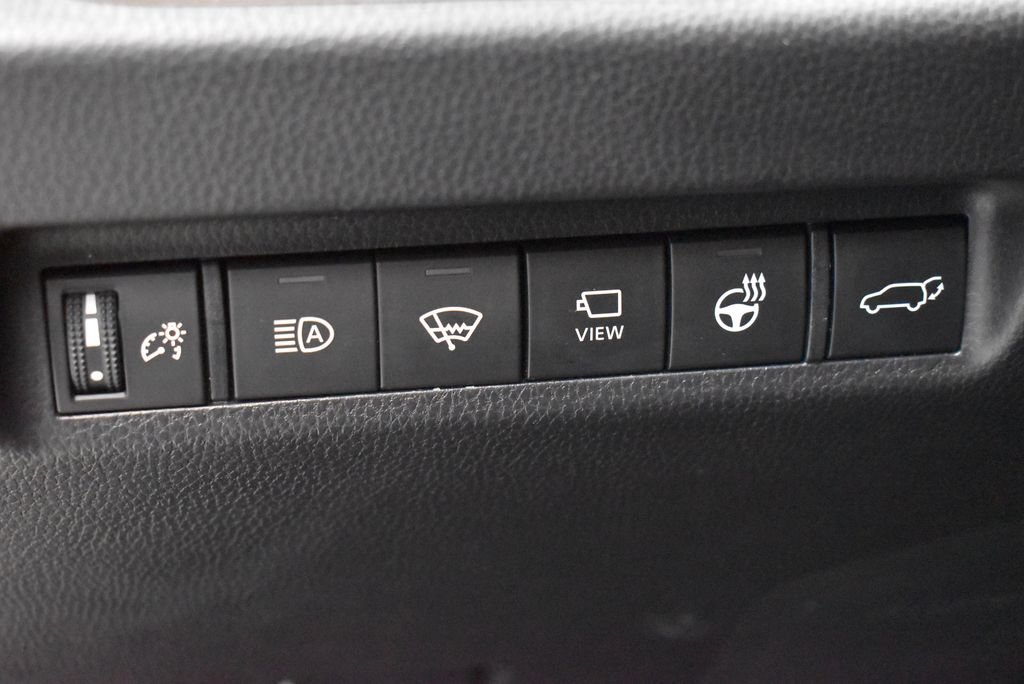 Used 2022 Toyota RAV4 Limited AWD/4WD image 19