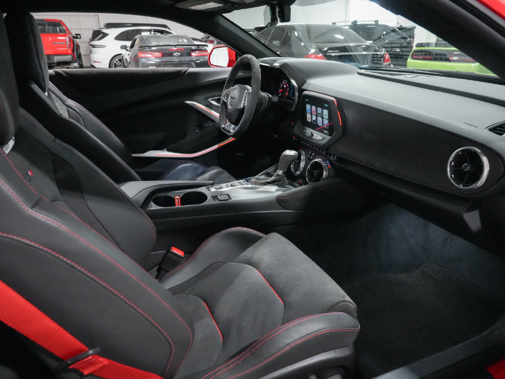 Used 2017 Chevrolet Camaro ZL1 RWD image 24