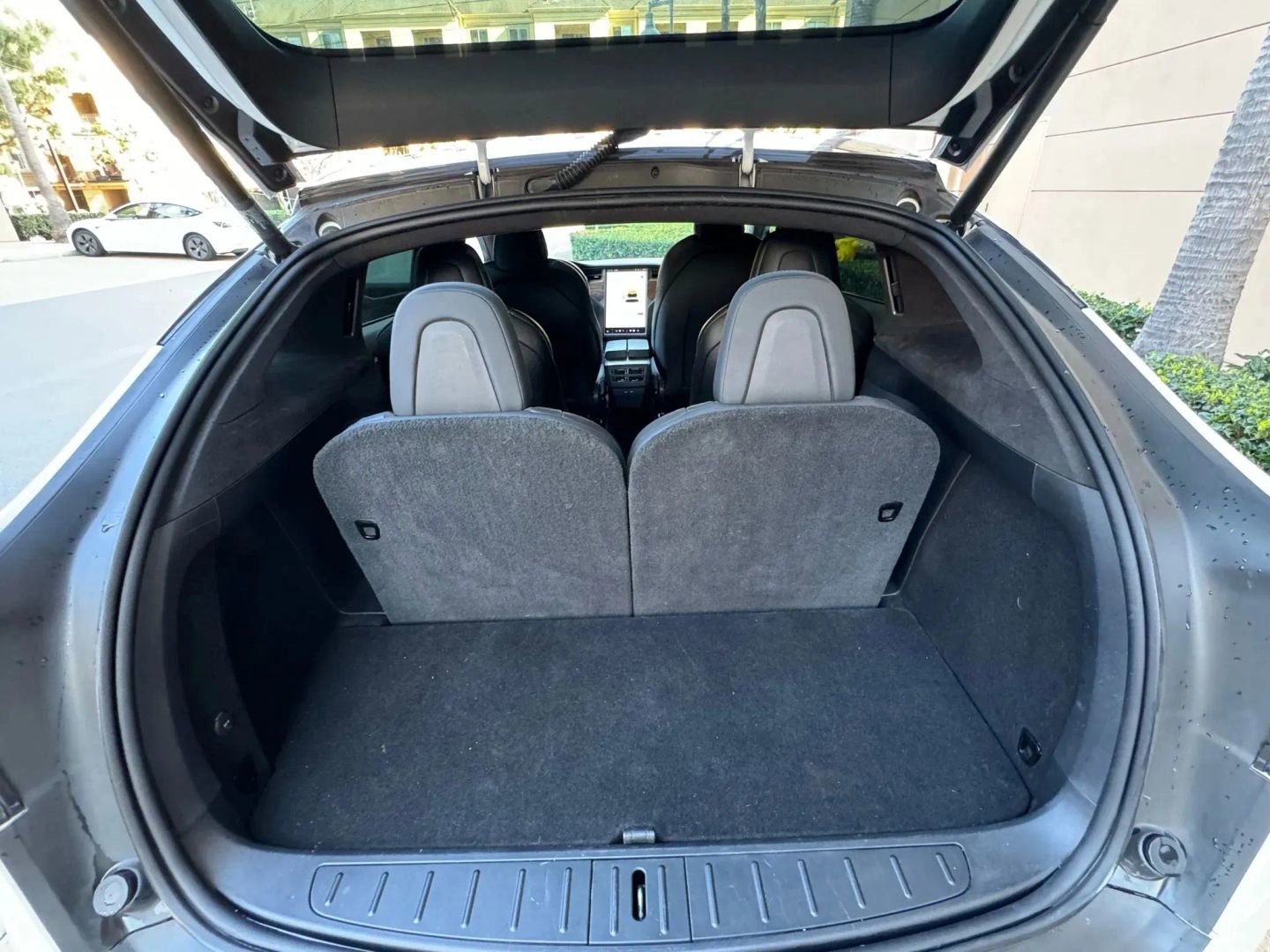 Used 2020 Tesla Model X Long Range AWD/4WD image 54