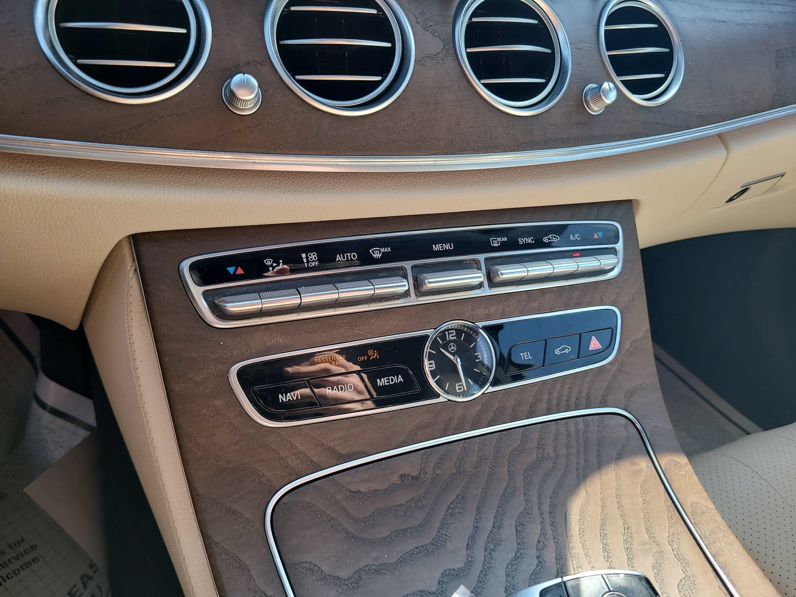 Used 2018 Mercedes-Benz E 300 image 18
