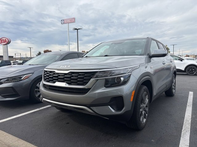 Used 2023 Kia Seltos LX