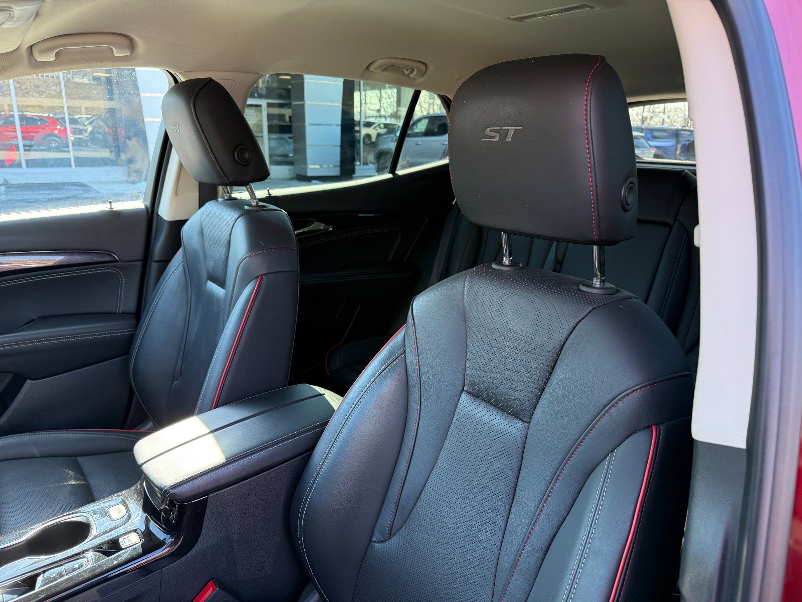 Used 2022 Buick Envision Essence w/ Technology Package II image 14