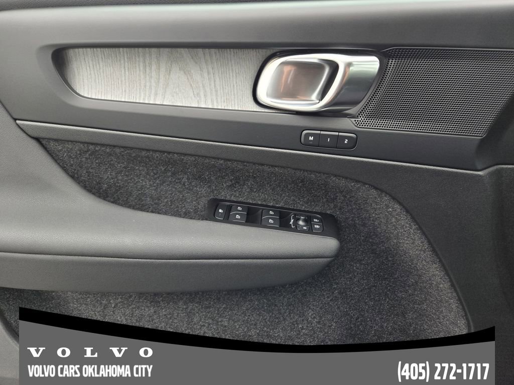 New 2026 Volvo XC40 B5 Plus w/ Protection Package Premier image 22