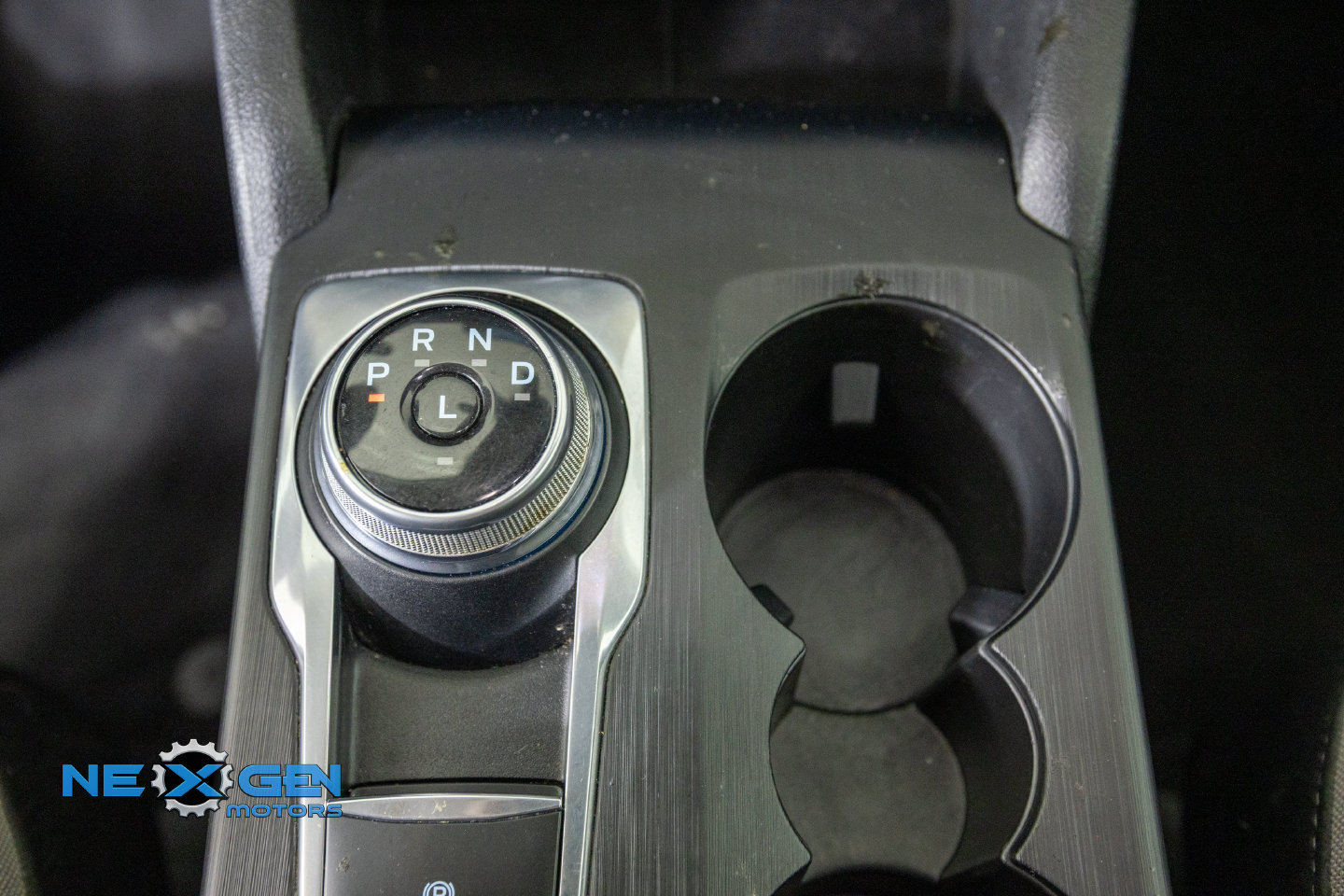 Used 2022 Ford Escape SE w/ SE Sport Appearance Package FWD image 27