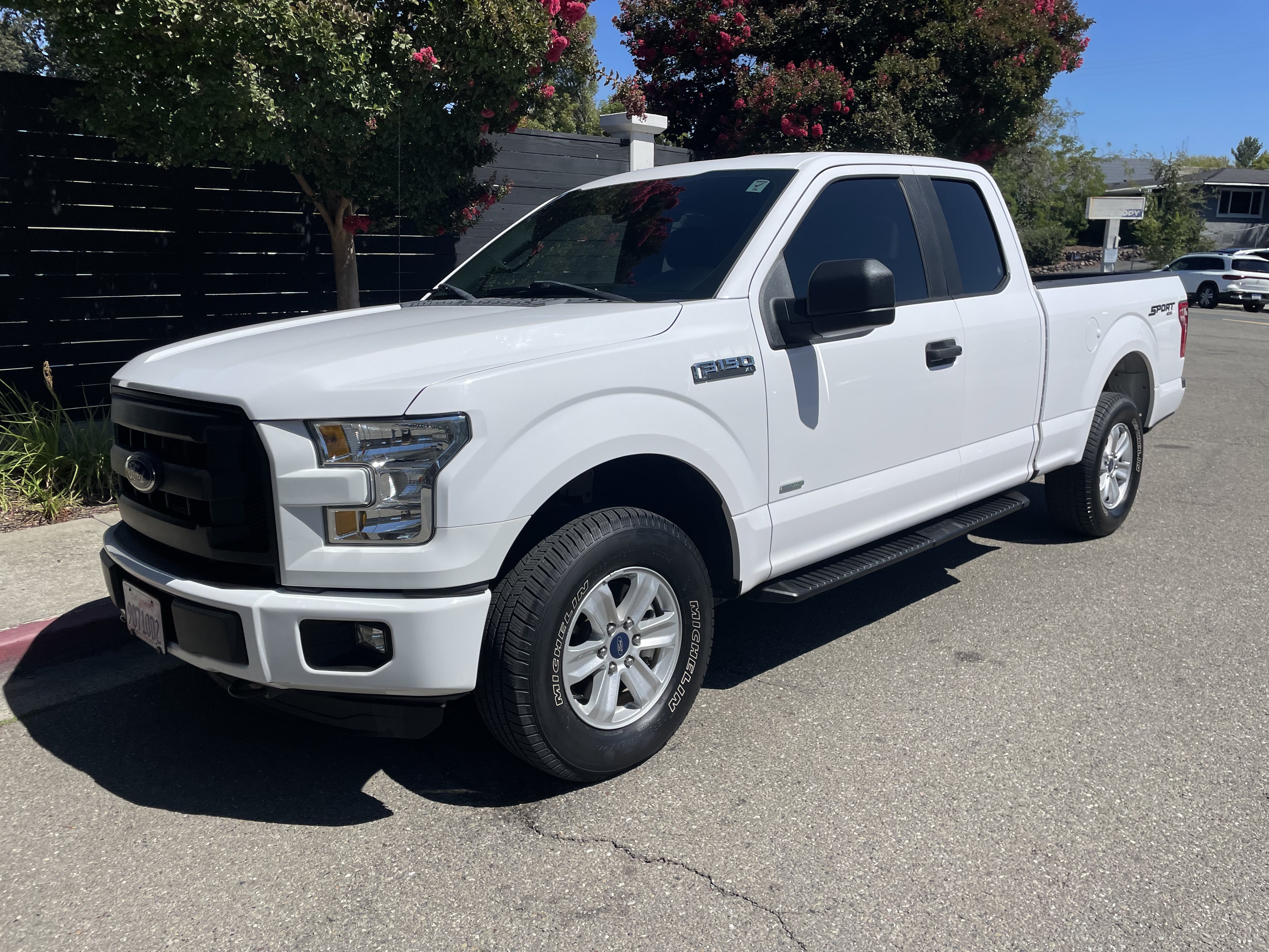 Used 2016 Ford F150 XL w/ Equipment Group 101A Mid AWD/4WD image 11