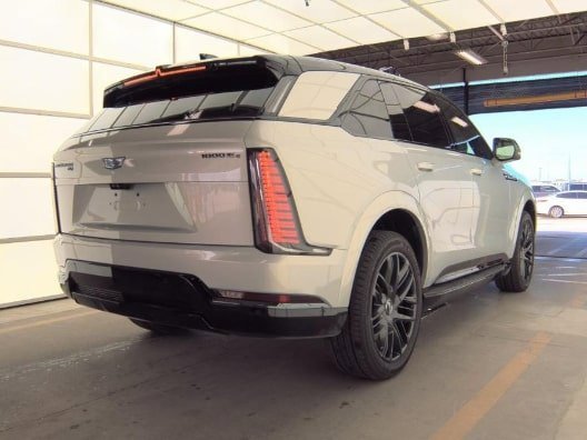 Used 2025 Cadillac Escalade IQ Sport 2 w/ LPO, ONYX Package image 5