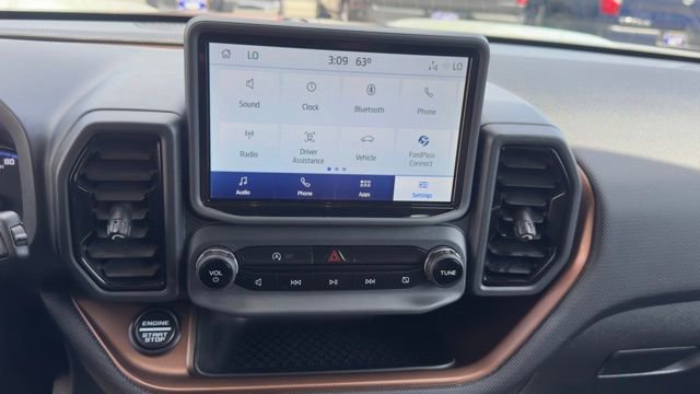 Used 2022 Ford Bronco Sport Outer Banks w/ Tech Package AWD/4WD image 10