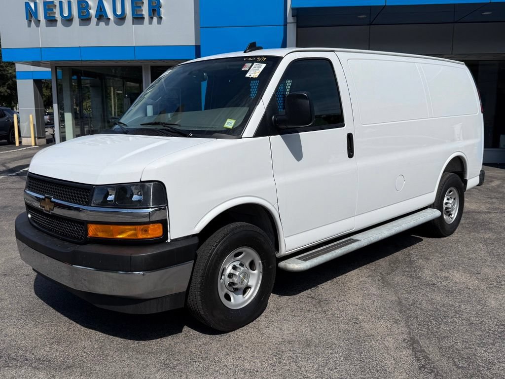 Used 2025 Chevrolet Express 2500 w/ Driver Convenience Package RWD image 1