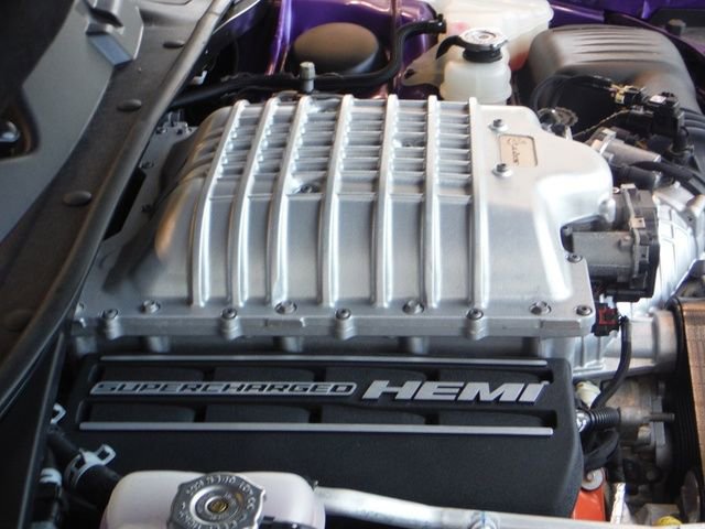 Used 2016 Dodge Challenger SRT Hellcat RWD image 12