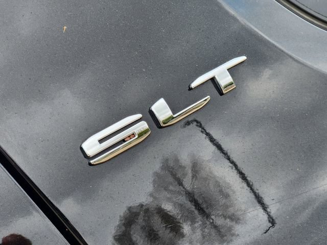 Used 2023 GMC Acadia SLT image 12