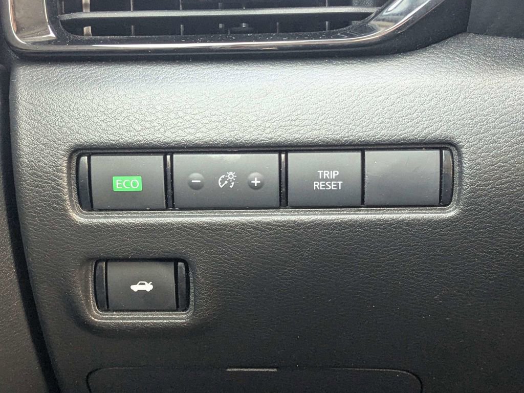 Used 2024 Nissan Sentra SV FWD image 18