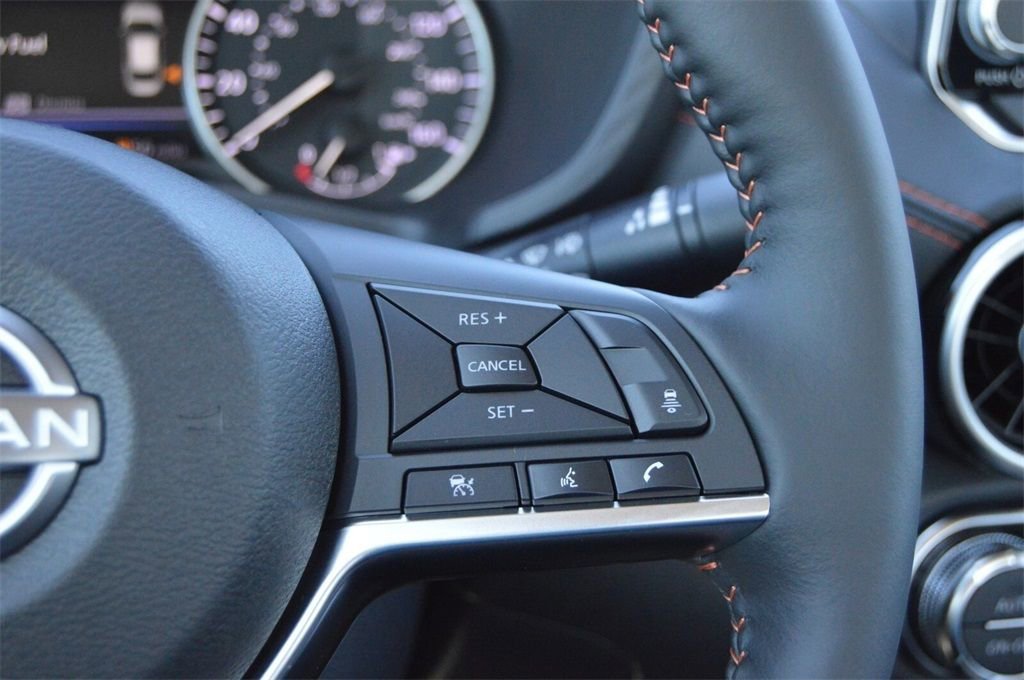 Used 2025 Nissan Sentra SR w/ SR Premium Package image 22