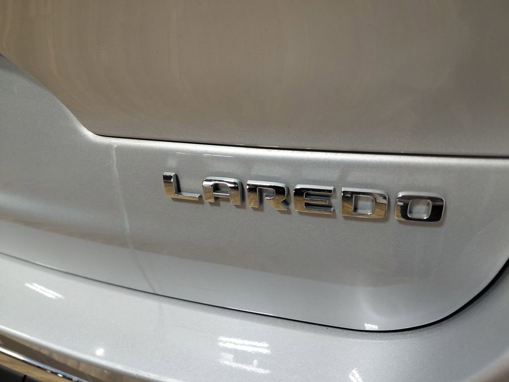 Certified 2022 Jeep Grand Cherokee L Laredo w/ Luxury Tech Group I AWD/4WD image 27