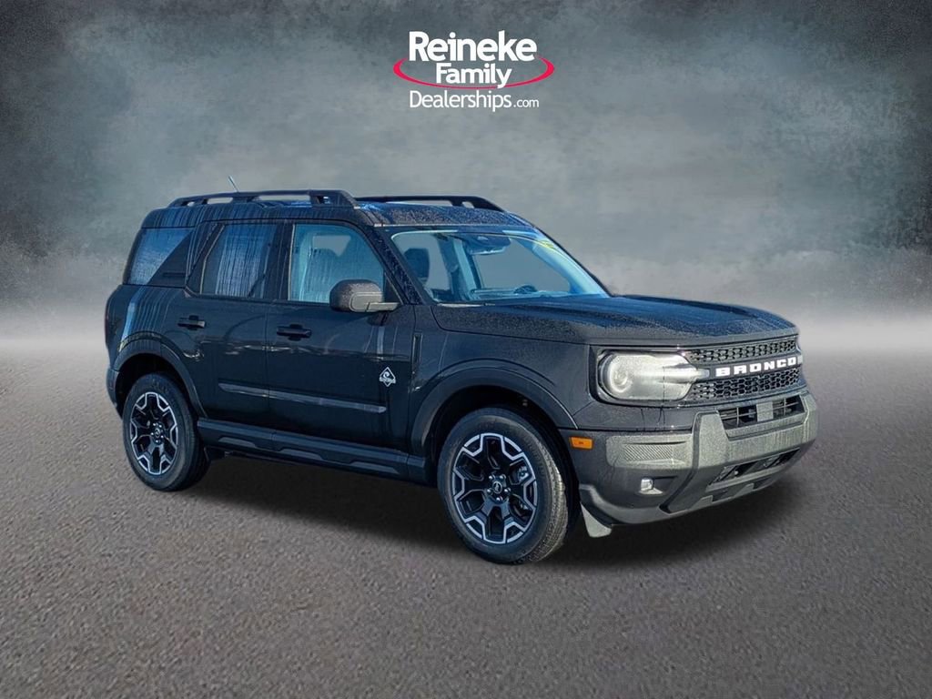 New 2025 Ford Bronco Sport Outer Banks image 3