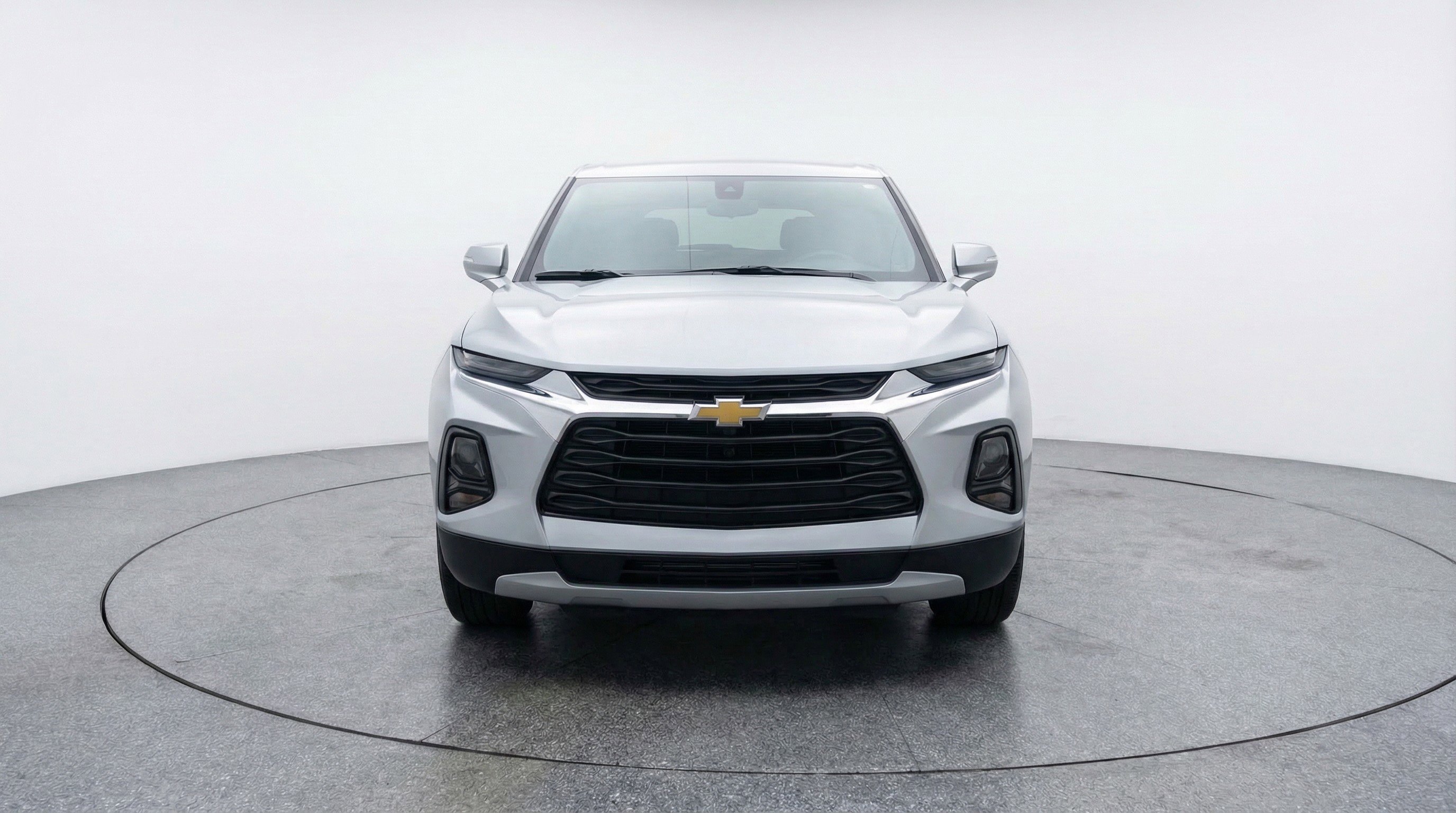 Used 2025 Chevrolet Blazer LT FWD image 2