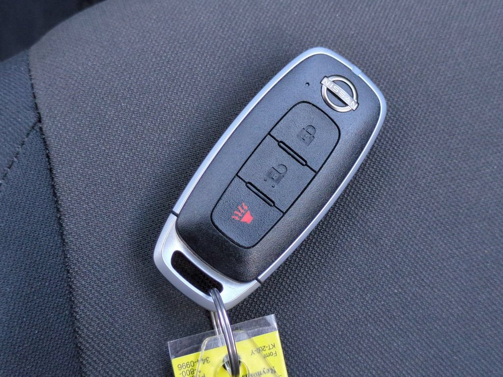 Certified 2025 Nissan Kicks Play S FWD image 21