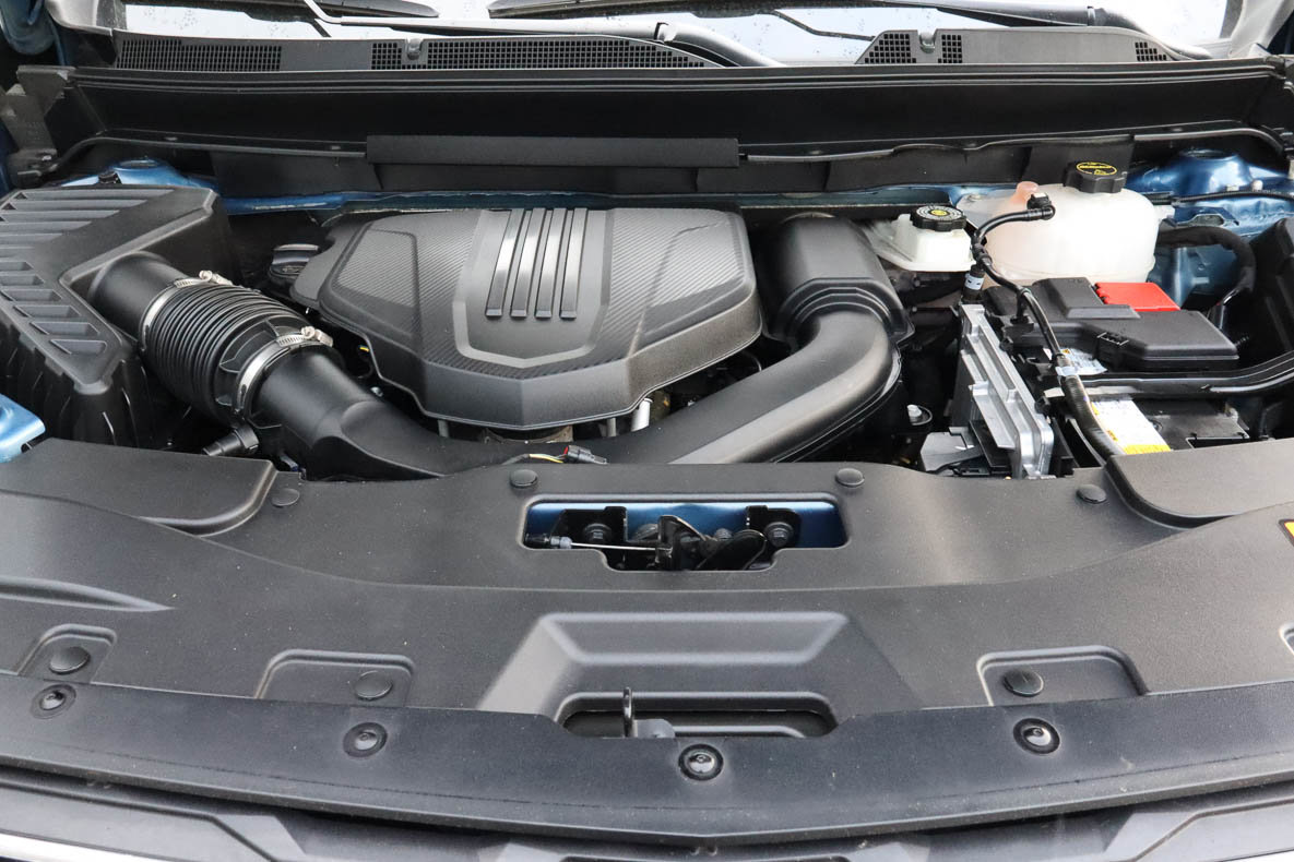 Used 2025 Chevrolet Traverse LT FWD image 18