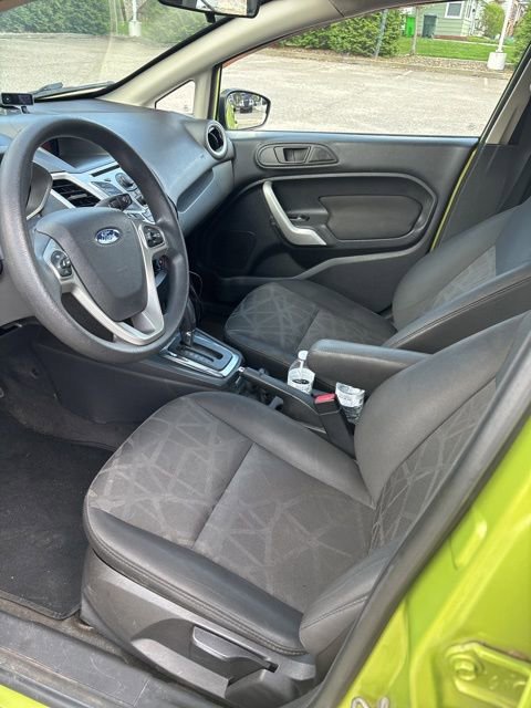 Used 2012 Ford Fiesta SE image 6