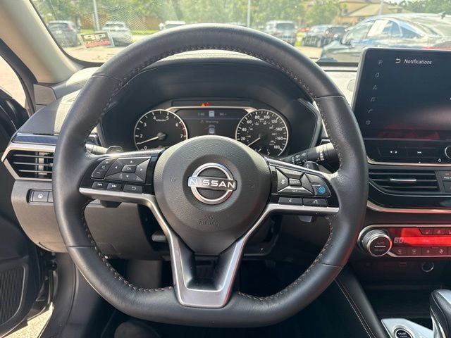 Used 2024 Nissan Altima 2.0 SR FWD image 28