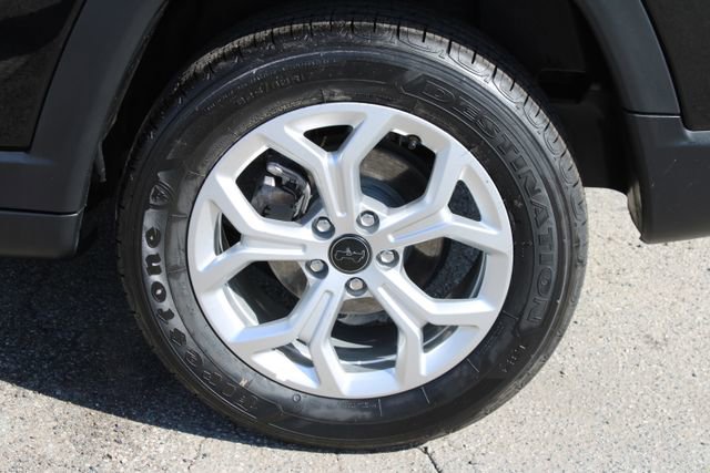 Used 2025 Jeep Compass Latitude image 9