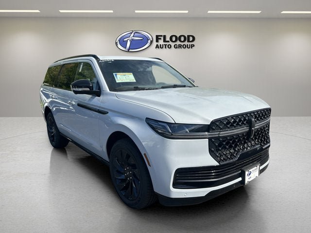 New 2026 Lincoln Navigator Reserve w/ Jet Appearance Package