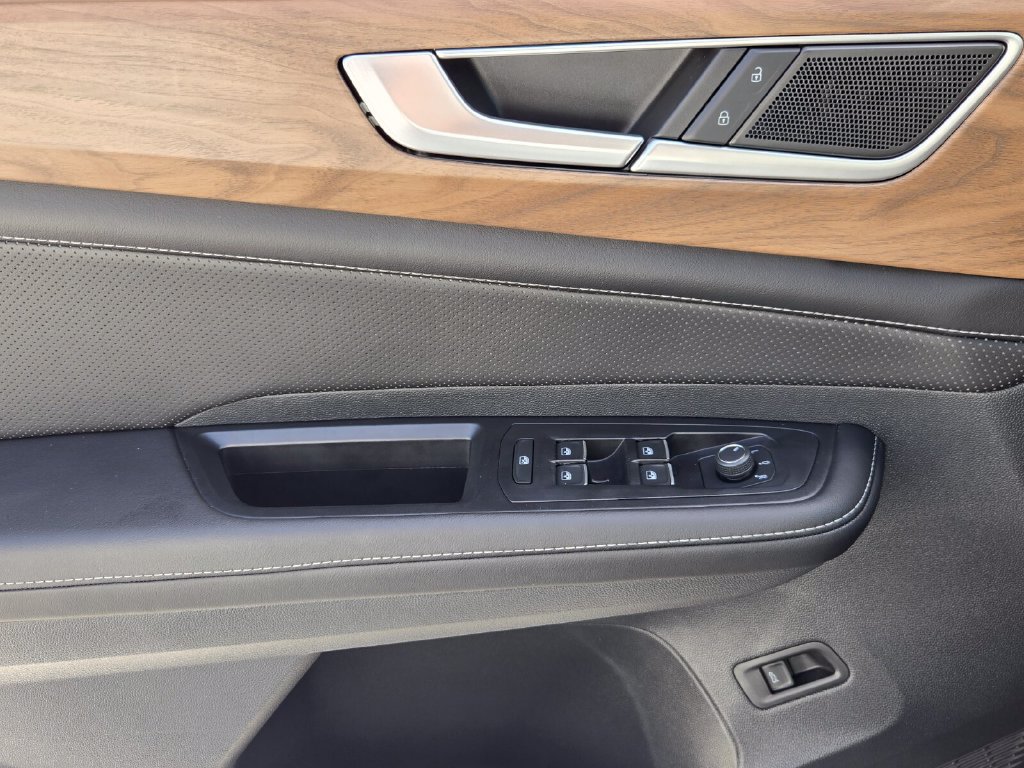 Certified 2026 Volkswagen Atlas SE w/ Panoramic Sunroof Package FWD image 30