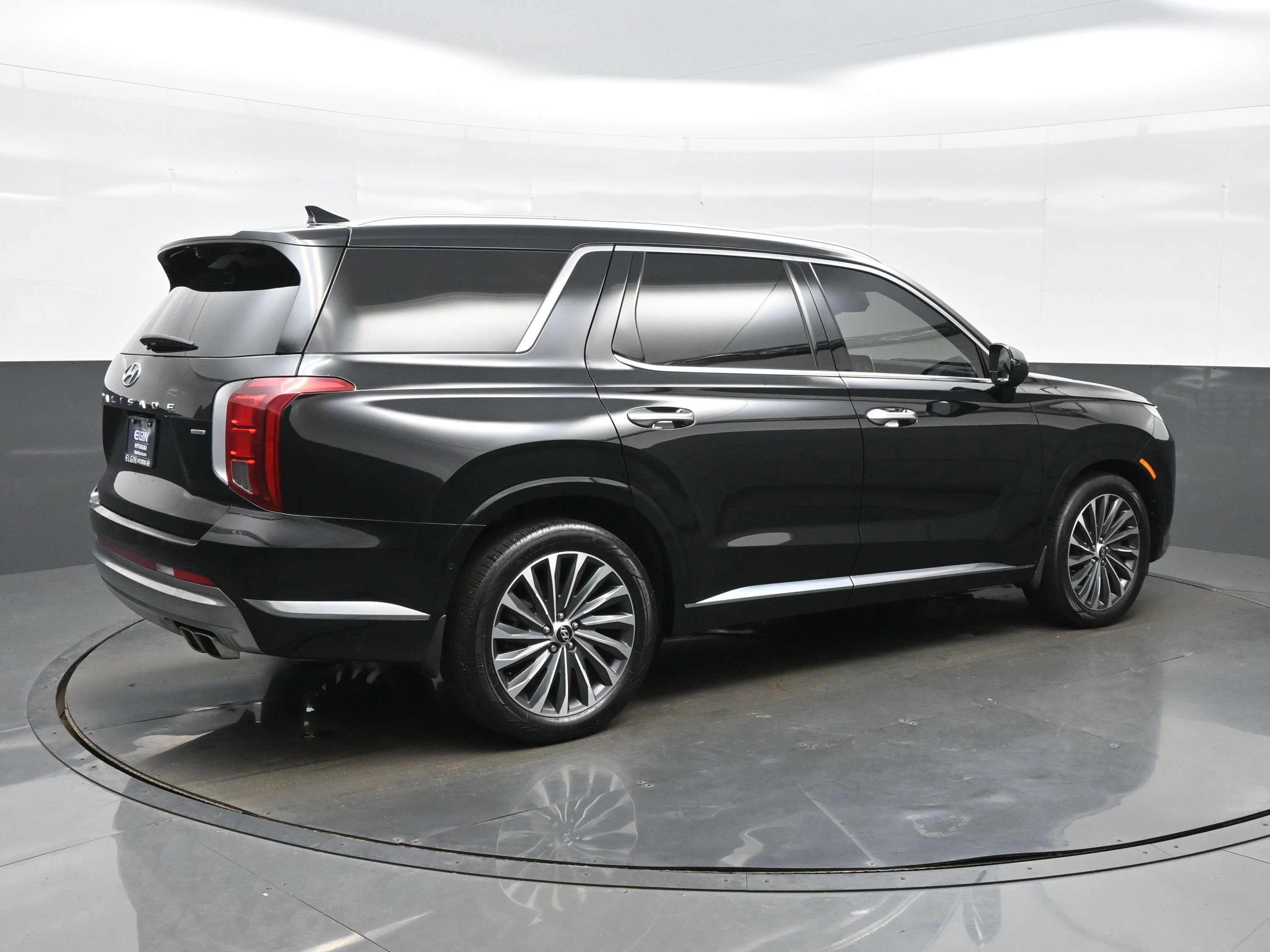 Used 2024 Hyundai Palisade Calligraphy AWD/4WD image 6