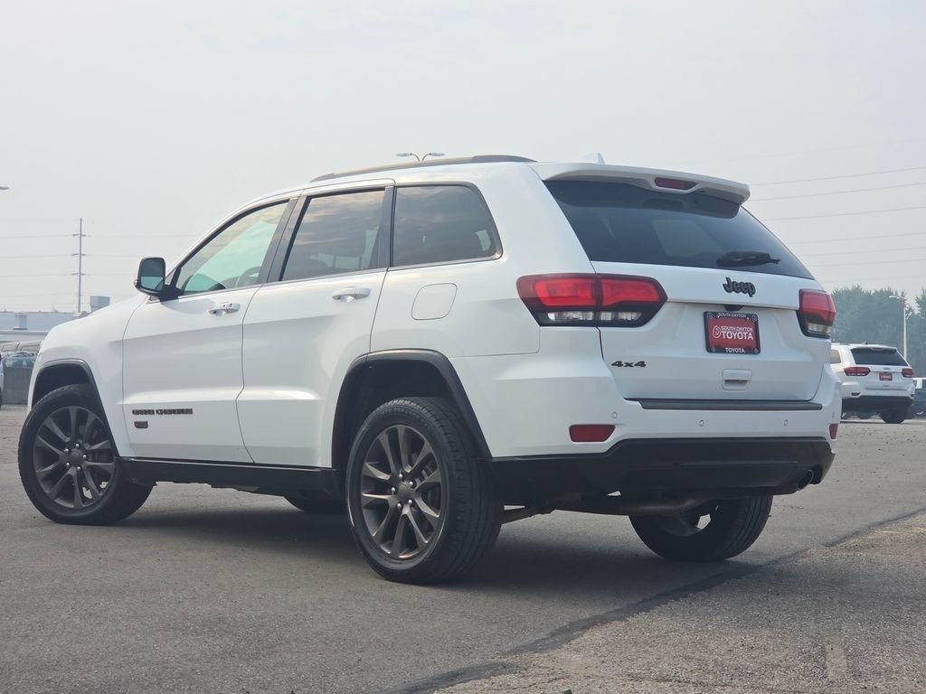 Used 2016 Jeep Grand Cherokee Limited 75th Anniversary AWD/4WD image 23