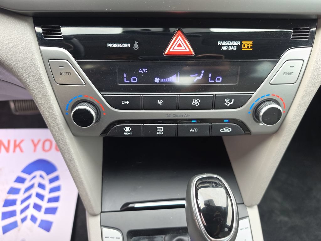 Used 2017 Hyundai Elantra Limited FWD image 26