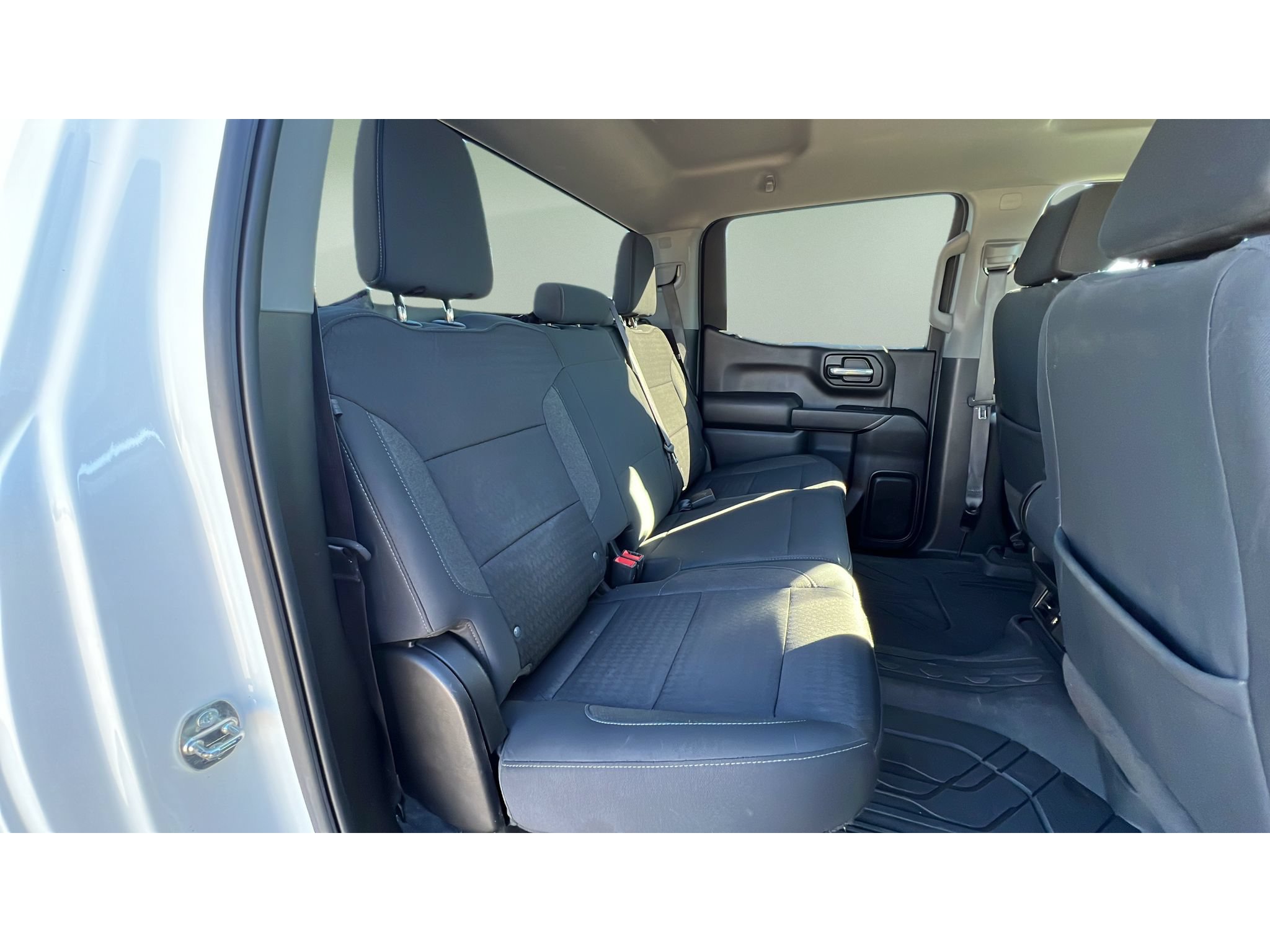 Certified 2024 Chevrolet Silverado 1500 Custom AWD/4WD image 31