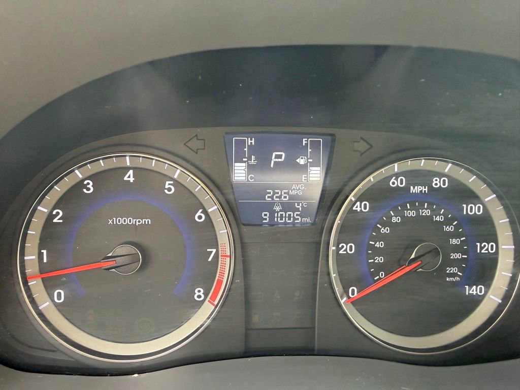 Used 2015 Hyundai Accent GLS image 8