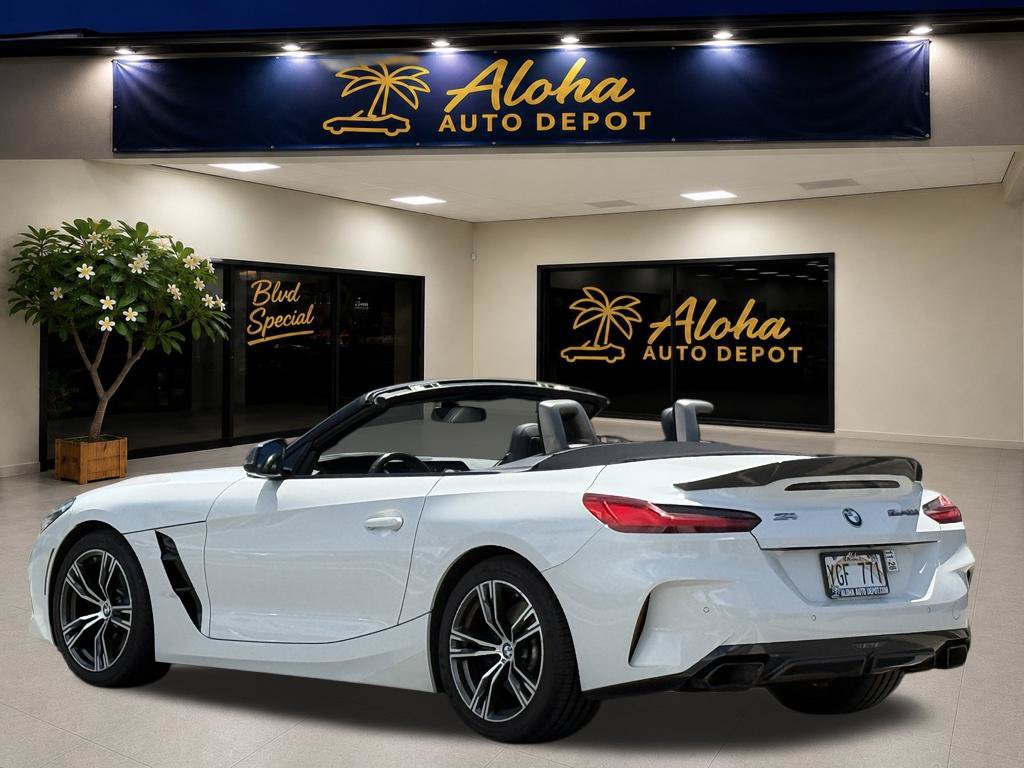 Used 2020 BMW Z4 M40i w/ Premium Package RWD image 3