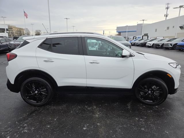 Used 2024 Buick Encore GX Sport Touring image 17