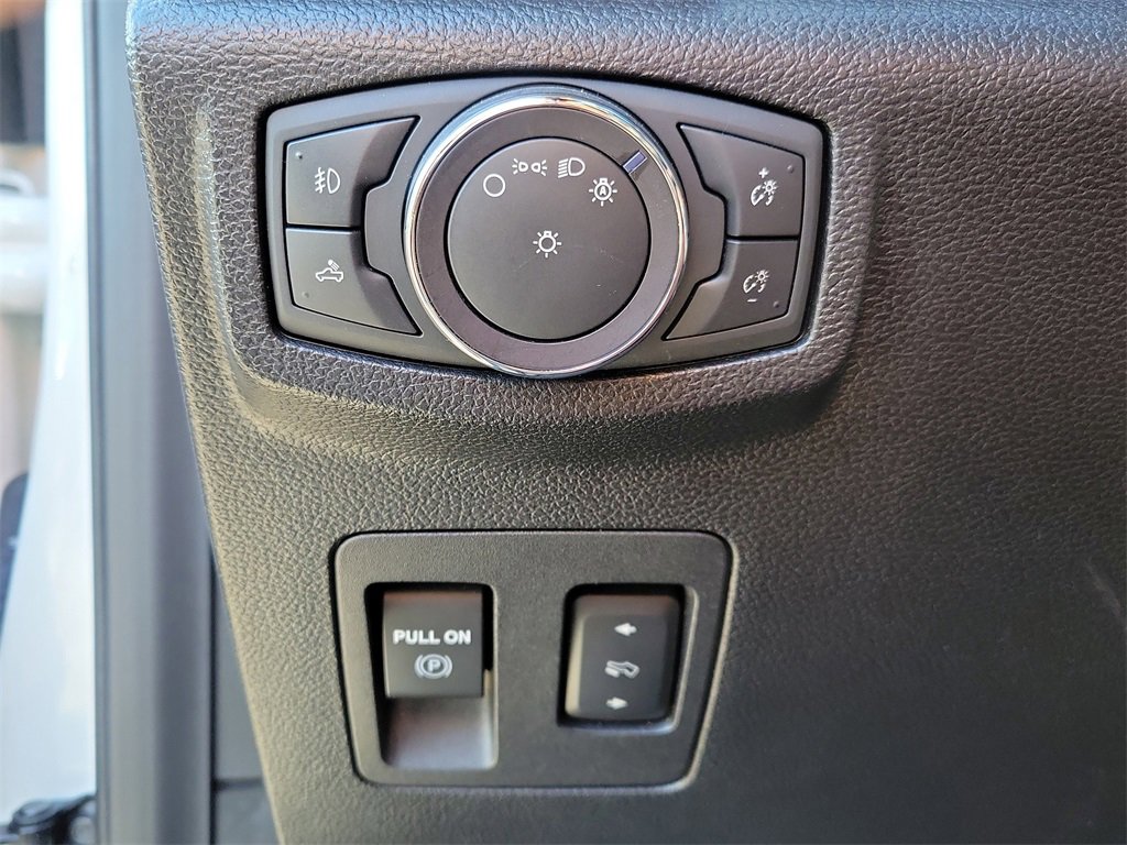 Used 2019 Ford F150 Platinum w/ Equipment Group 701A Luxury image 30