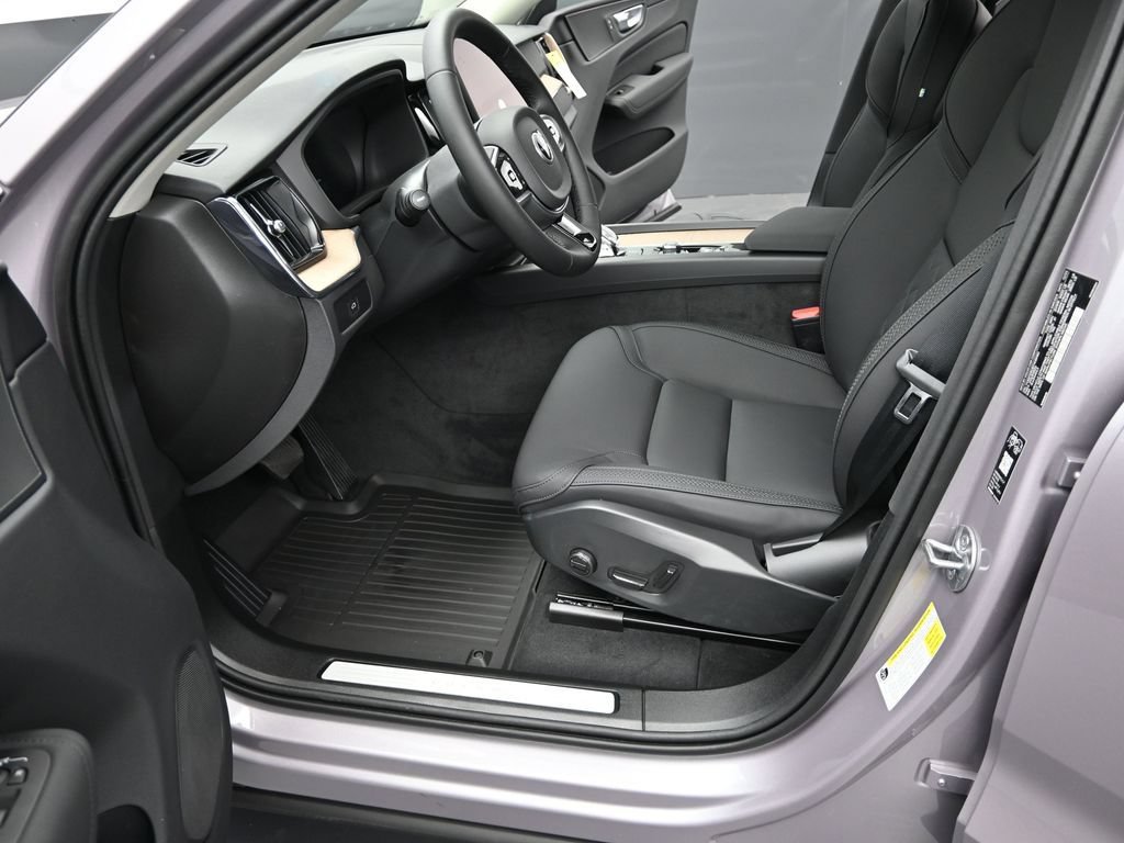 New 2026 Volvo XC60 B5 Plus w/ Climate Package AWD/4WD image 11