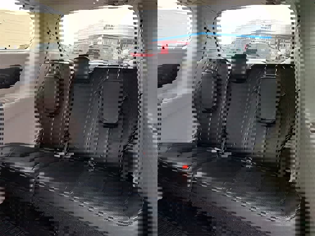 Used 2018 Chrysler Pacifica Limited image 10