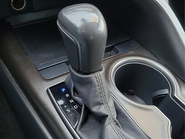 Used 2022 Toyota Camry SE w/ Convenience Package FWD image 26
