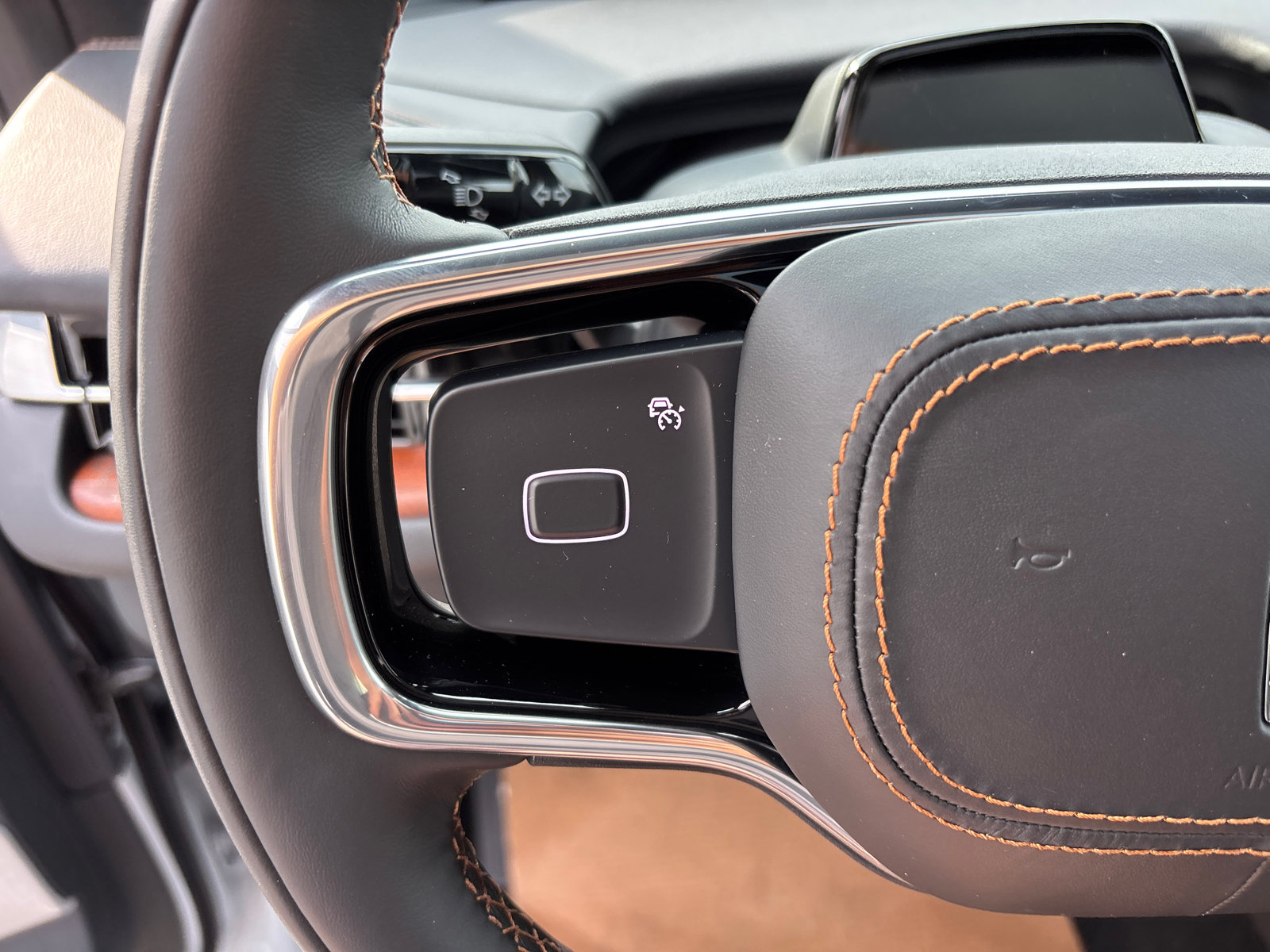 New 2026 Lincoln Navigator L Black Label AWD/4WD image 16