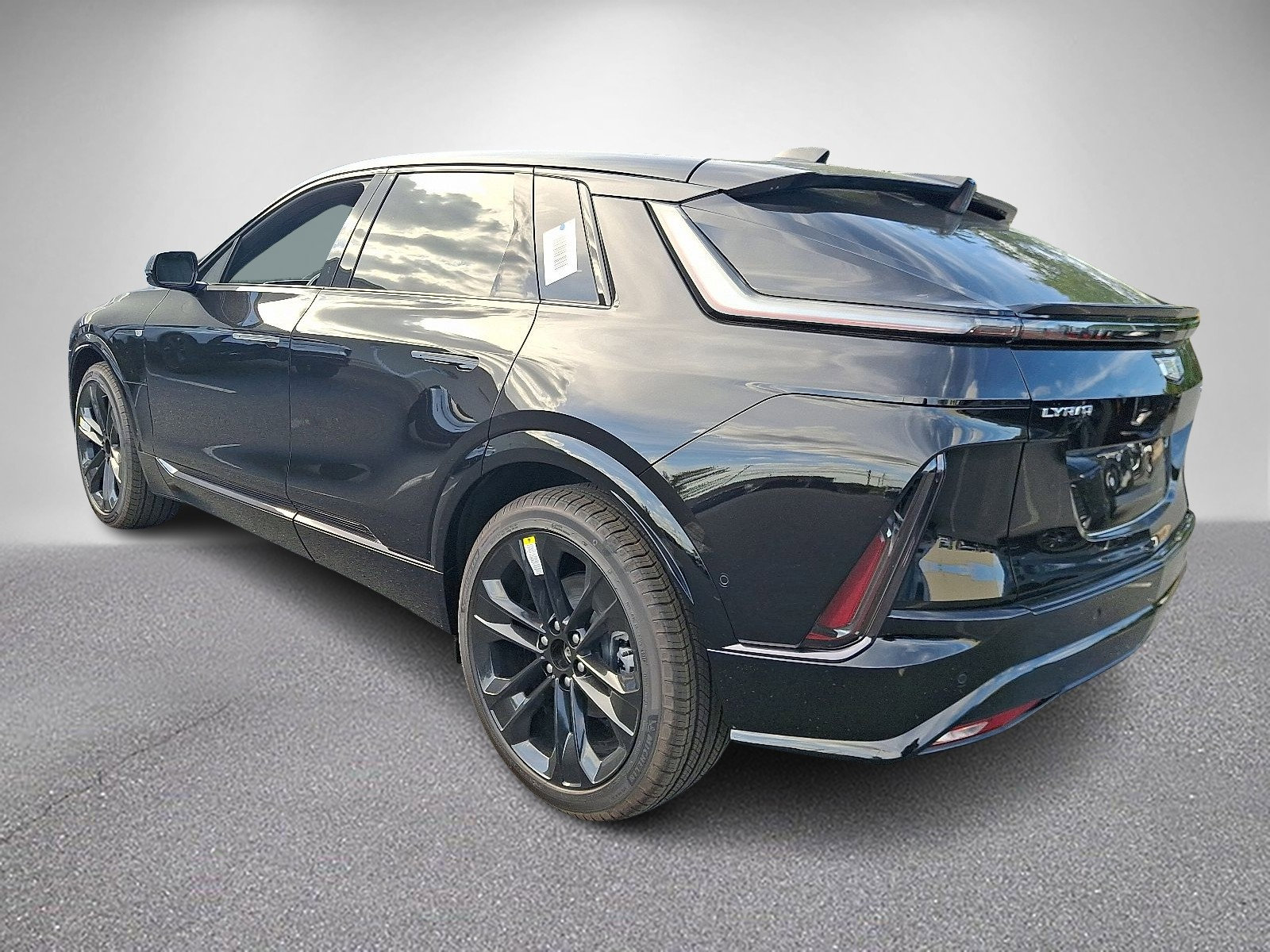 New 2026 Cadillac Lyriq Sport w/ LPO, Blue Accent Package image 2