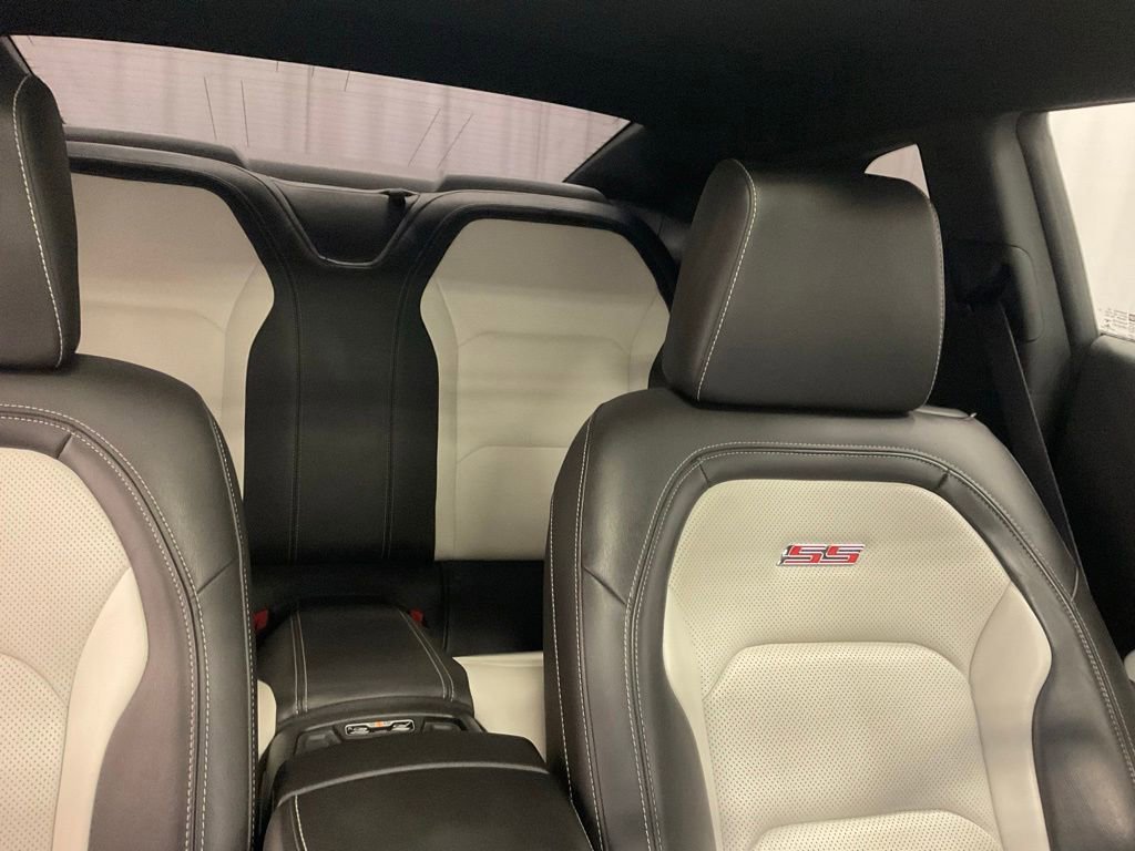 Used 2016 Chevrolet Camaro SS RWD image 34